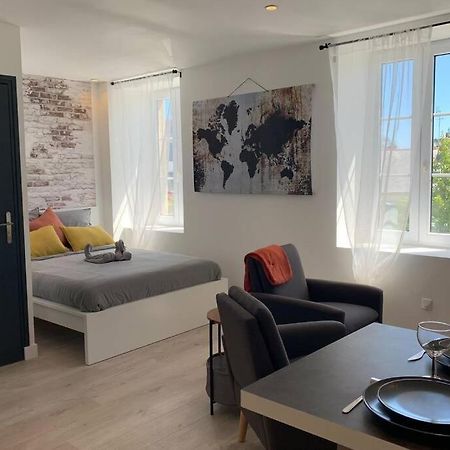 Le Petit Loft - Studio - Wifi - Coeur De Ville - Parking Pont-l'Abbe Exterior photo