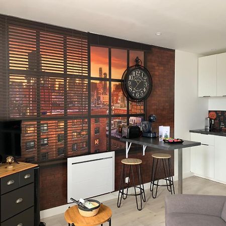 Le Petit Loft - Studio - Wifi - Coeur De Ville - Parking Pont-l'Abbe Exterior photo
